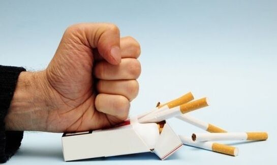 A dohányzás abbahagyása megakadályozza az ujjízületek fájdalmát